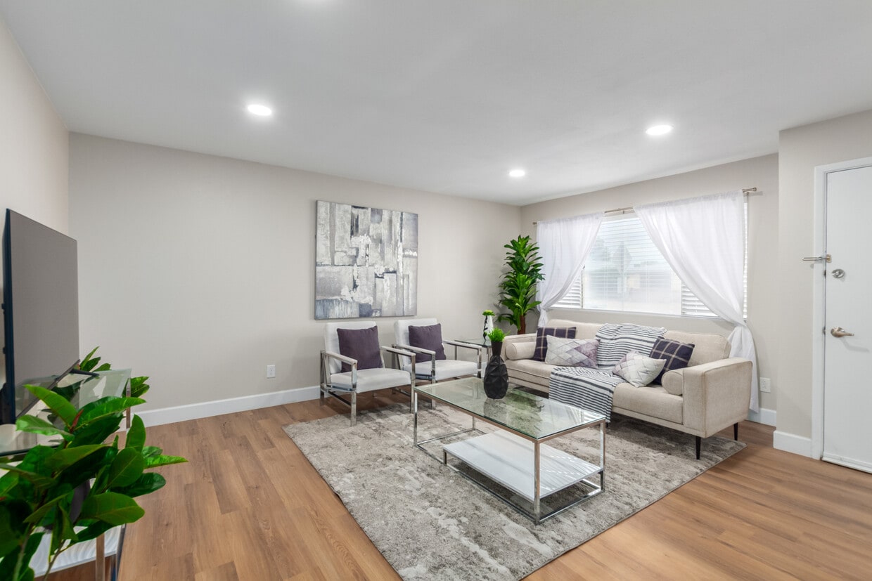 10426 N 97th Dr Unit B, Peoria, AZ 85345 Condo for Rent in Peoria, AZ