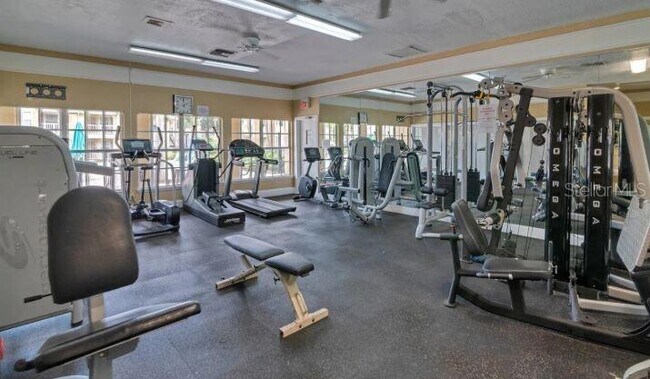 Foto del edificio - 1043 S Hiawassee Rd