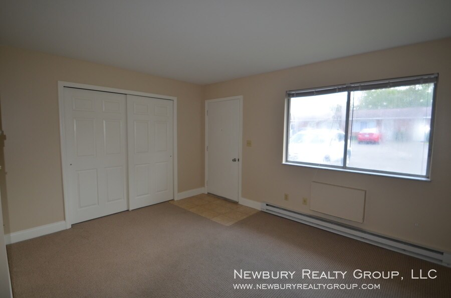 Primary Photo - Sunbury Estates