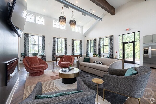 Foto del edificio - 5670 Ogeechee Rd