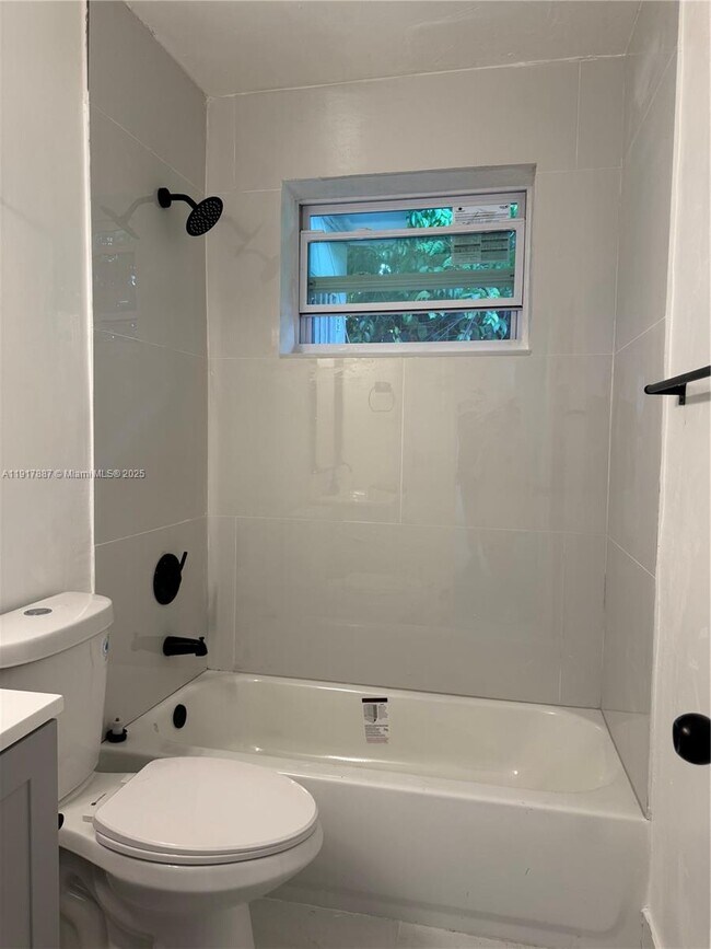 Foto del edificio - 797 NW 55th Terrace