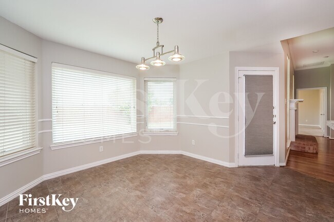 Building Photo - 101 Canterbury Dr