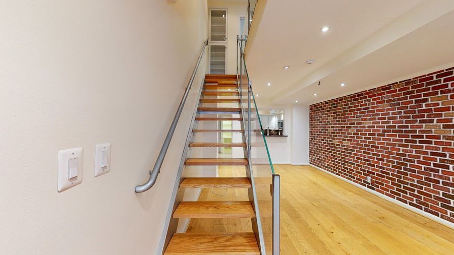 Foto principal - 3240 Grace St NW