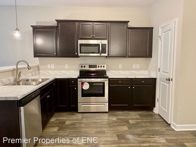 Foto del edificio - 2 br, 2.5 bath House - 12 Jaydn Drive W