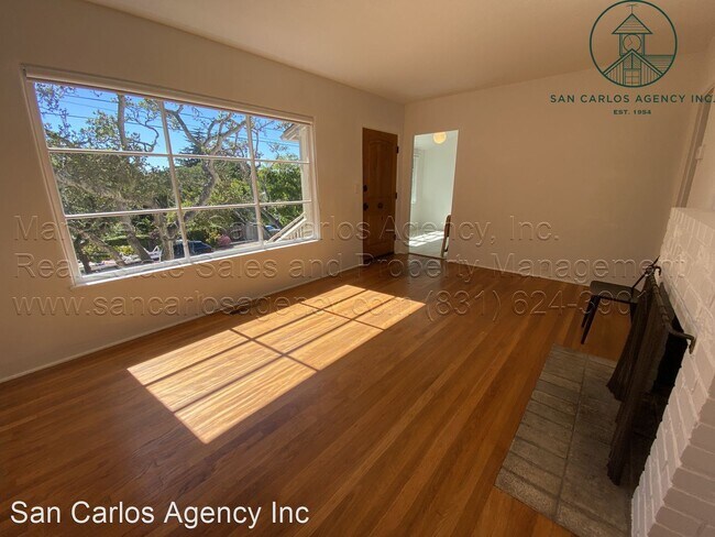 Building Photo - 2 br, 1 bath House - Santa Rita 6 SE Ocean
