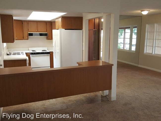 Building Photo - 2 br, 1.5 bath House - 7885 La Mesa Blvd