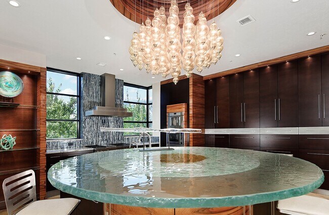 Foto del edificio - 1 Waterway Ct
