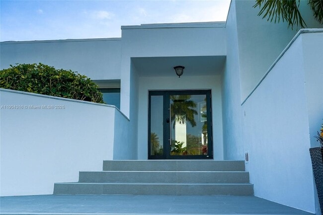 Foto del edificio - 290 NW 125th Ave