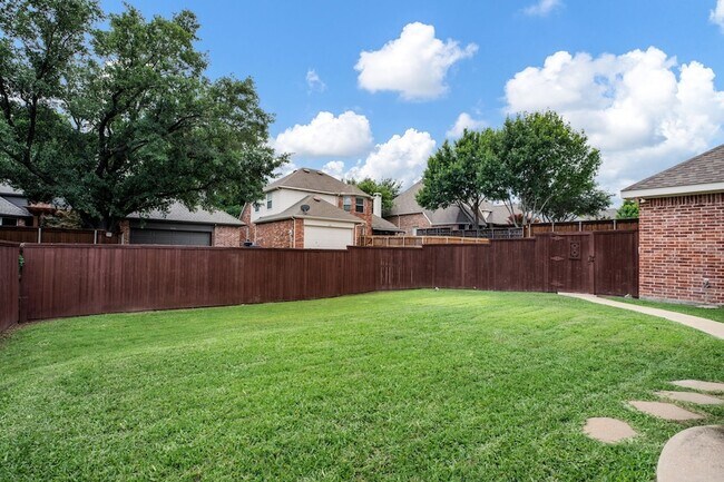 Foto del edificio - 4804 Appleridge Dr