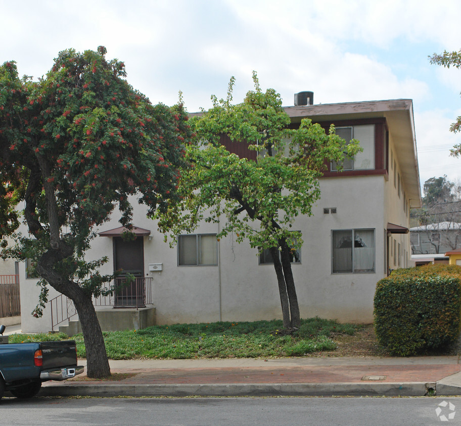 Building Photo - Jacqueline Apartments