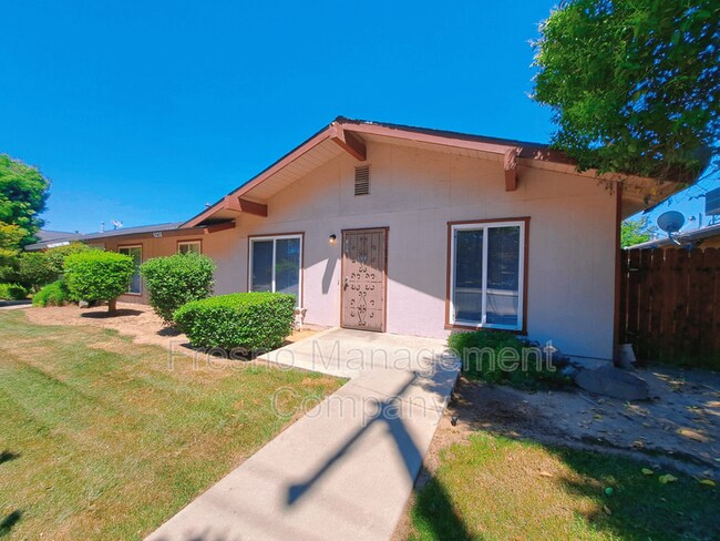 Foto del edificio - 6238 N Fresno St