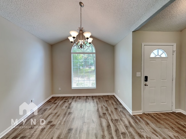 Building Photo - 632 Kilkenny Cir
