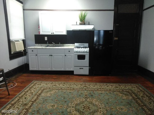 Foto del edificio - 1 br, 1 bath Apartment - 20 W Chester Pike