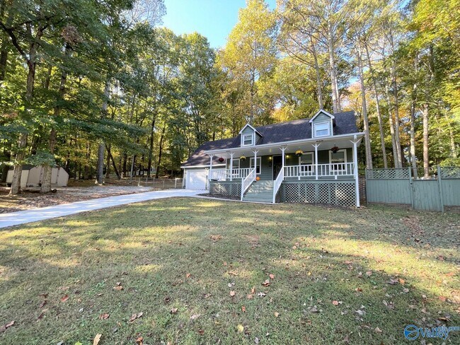 Building Photo - 205 Pine Ridge Rd
