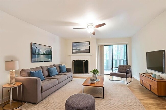 Building Photo - 408 River Run Dr
