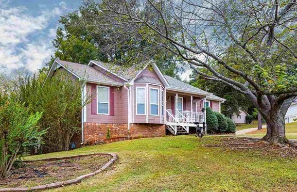 Primary Photo - 5241 Chestnut Ln