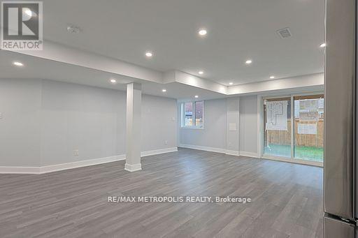 Building Photo - 75 Eastgrove Sq