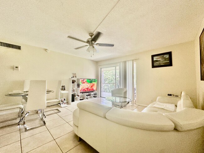 Foto del edificio - 608 NW 13th St