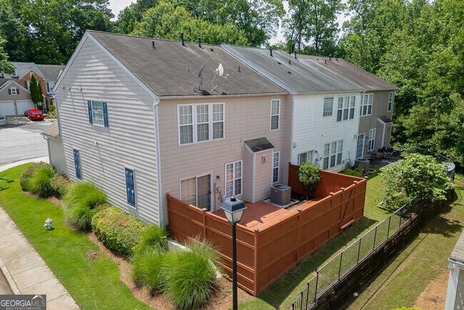 Foto del edificio - 2421 Elkhorn Ter