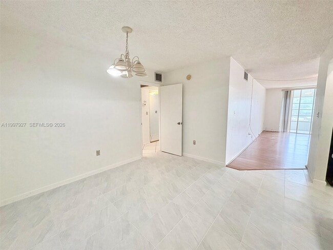 Foto del edificio - 7300 NW 17th St