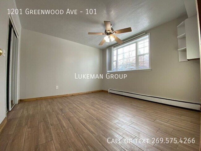 Foto del edificio - 1201 Greenwood Ave