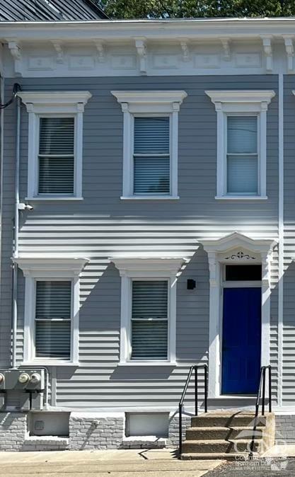 Building Photo - 516 State St