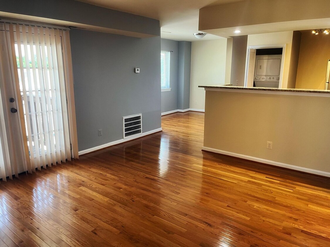 Foto principal - 1 bed 1 Bath Hyattsville MD