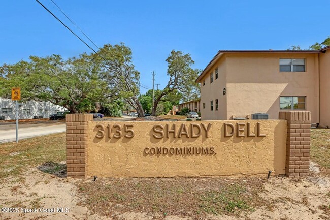 Foto del edificio - 3135 Shady Dell Ln