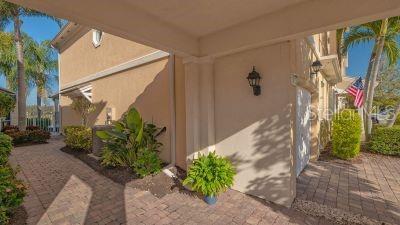 Building Photo - 1500 Burgos Dr