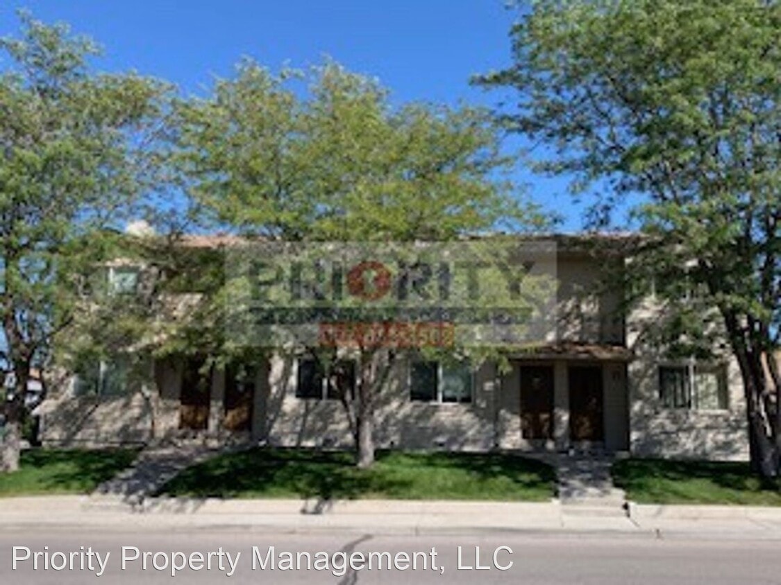Foto principal - 1401 E 12th St