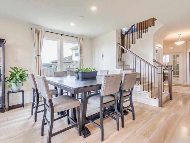 Foto del edificio - Beautifully upgraded 3 bedroom located on a cul-de-sac - Don't miss out!