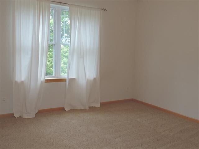 Building Photo - $860 | 2 Bedroom, 1 3/4 Bathroom Condo | N...