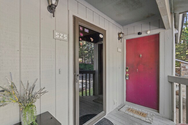 Foto del edificio - 405 Harbison Blvd
