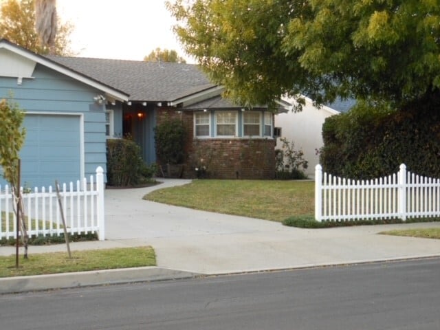 Front Yard - 8607 Delco Ave