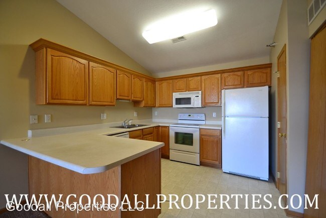 Building Photo - 2 br, 2 bath House - 4110 100th Street #12