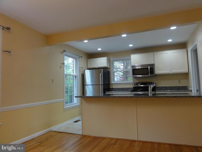 Building Photo - 1716 Dryden Way