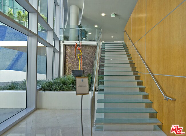 Foto del edificio - 13700 Marina Pointe Dr