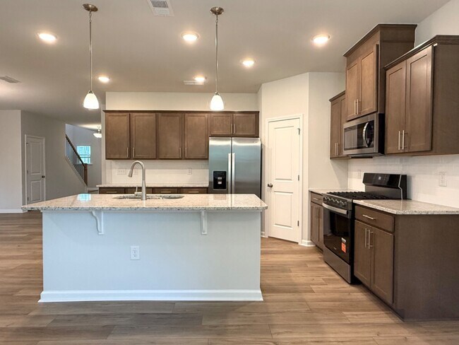 Foto del edificio - Brand-New 4 Bedroom Home with Loft & Resort-Style Amenities
