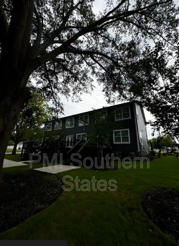 Foto del edificio - 103 Jones Ave