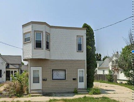 Building - 6332 28th Ave