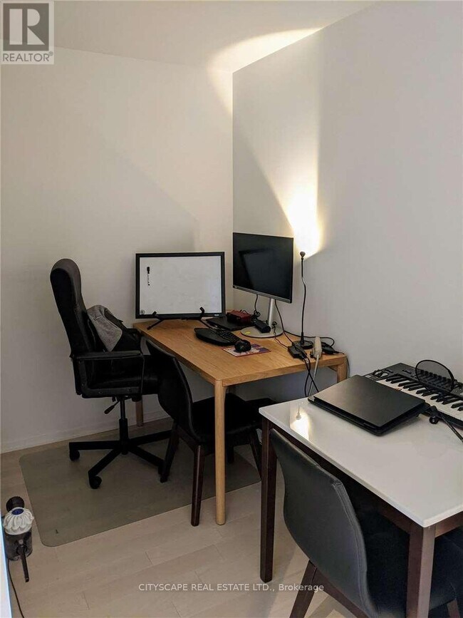 Building Photo - 12 Bonnycastle St