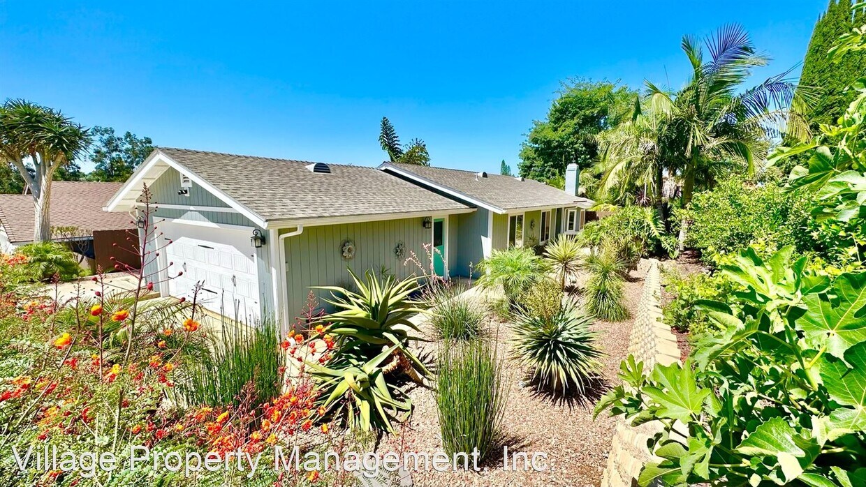 Foto principal - 2 br, 2 bath House - 942 North Main Ave