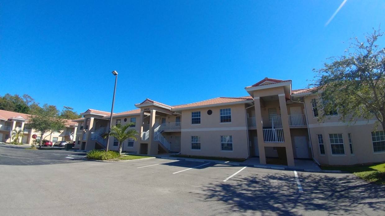 8331 Bernwood Cove Loop, Fort Myers, FL 33966 - Apartments in Fort ...