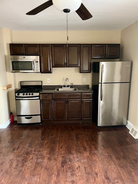 Foto principal - 500 E Godfrey Ave