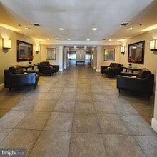 Building Photo - 505 E Braddock Rd