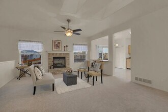 Building Photo - 3829 Range Dr