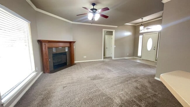 Building Photo - 2217 Pine View Terrace