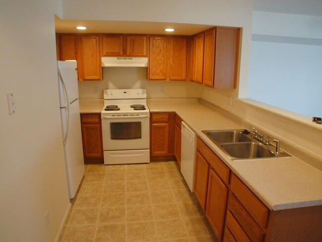 Foto del edificio - House For Lease