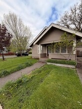 Building Photo - 1895 W 18th Ave