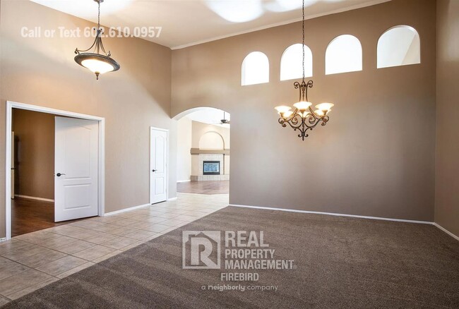 Foto del edificio - 4907 E Fernwood Ct